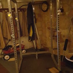 Valor Bd 11 Power Rack W/ Lap Pull Down 