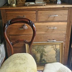 Vintage Rustic Solid Wood Chest Of Drawers / Dresser