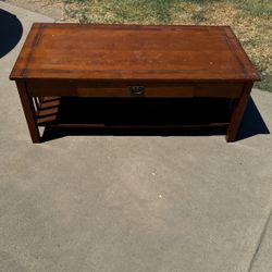 Coffee Table And Side Table 