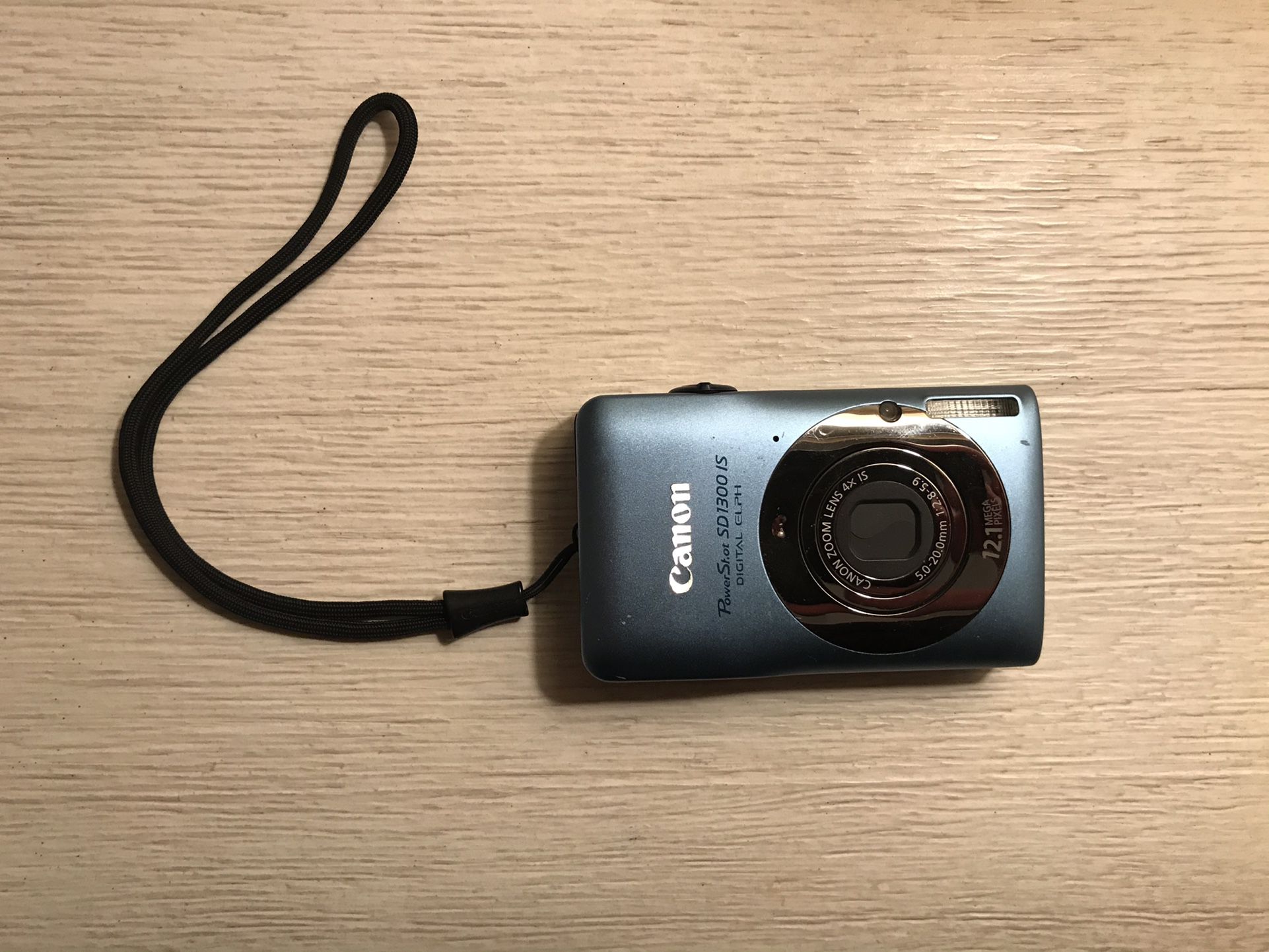 Canon Powershot SD1300 IS Digital Elph
