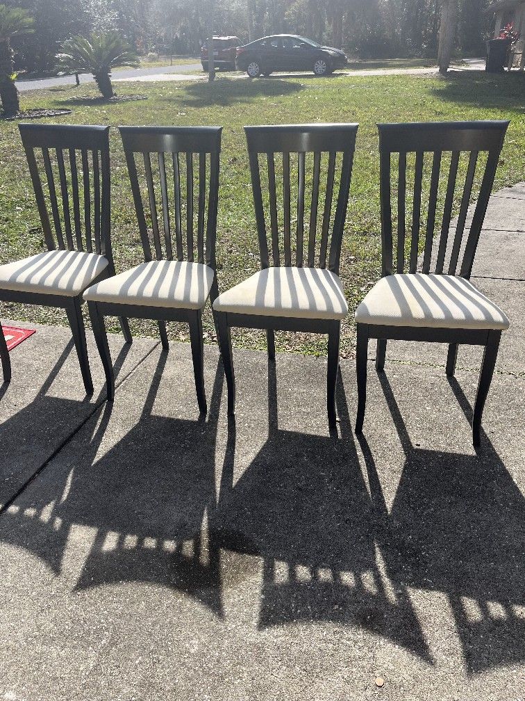 4 Dining Chairs