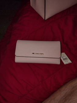 Brand New With Tag MK Trifold Leather Wallet Powder Blush