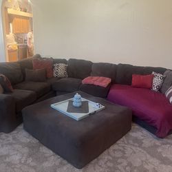 Large Sectional sofa & Ottoman 