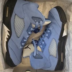 Jordan 5 UNC Size 10