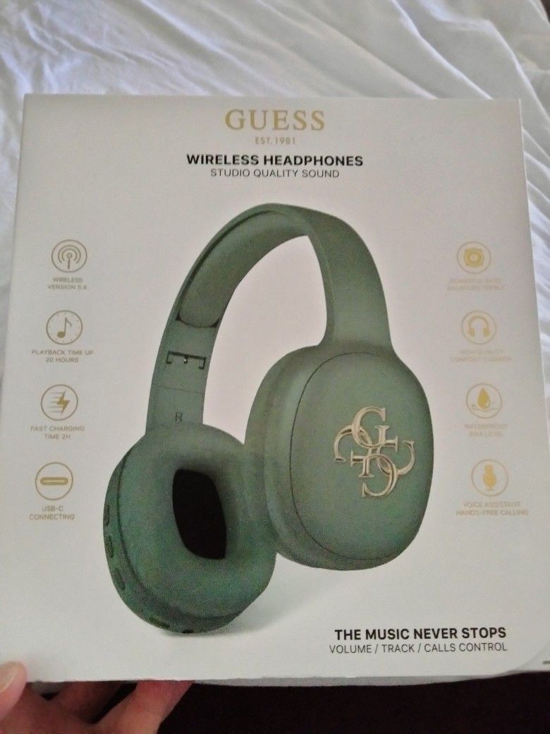 Guess Wireless Headphones