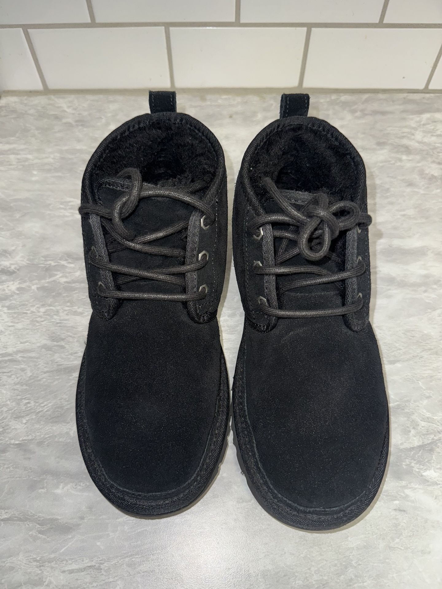 UGG NEUMEL