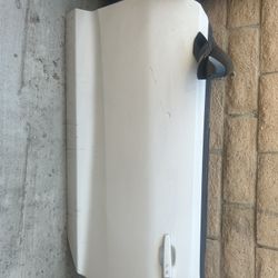 Selling A Camaro And Chevy Cruze Door 