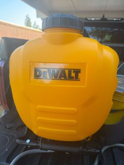 Dewalt 4 Gal. Backpack Sprayer used Conditon