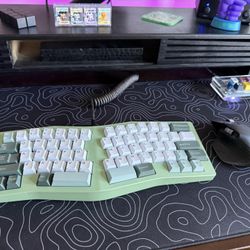 Neo Ergo Mechanical Keyboard