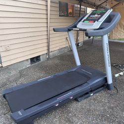 PRO FORM TREADMILL 