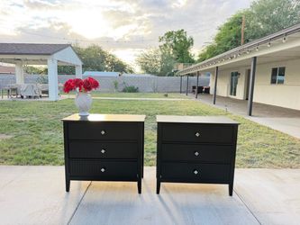 2 Black nightstands/ dressers set
