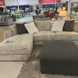 [OM] 🟪 Only $45 initial then take it home 🏡 Brand New  Bucktown 2 Piece Sectional With Chaise 