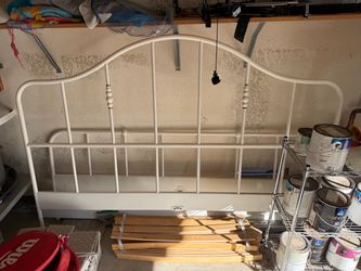 IKEA king bed frame sagstua