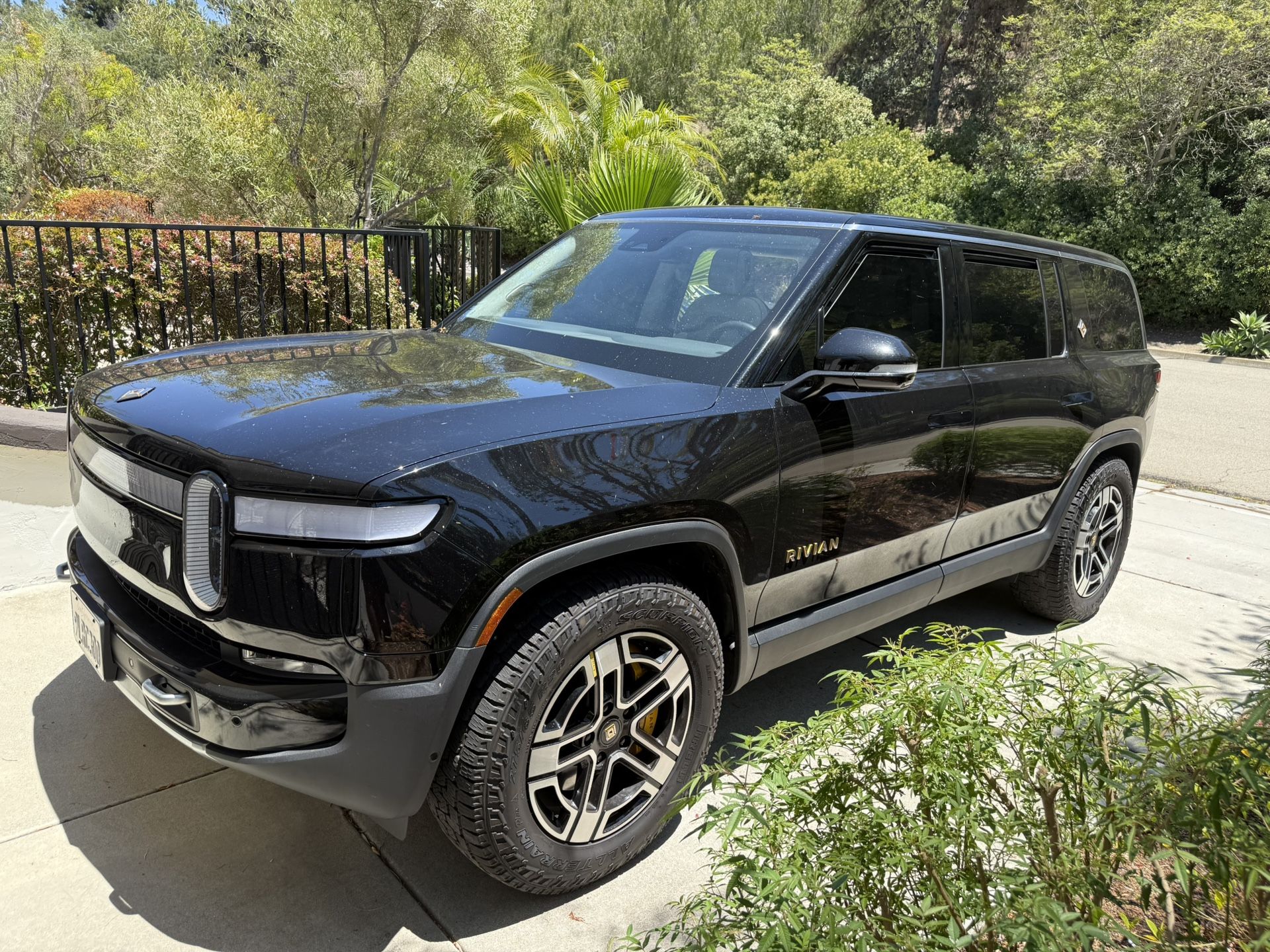 2024 Rivian R1S Quad Launch Edition