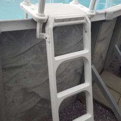 Pool Ladder