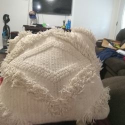 White Fancy Pillow 