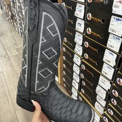 mens western boots