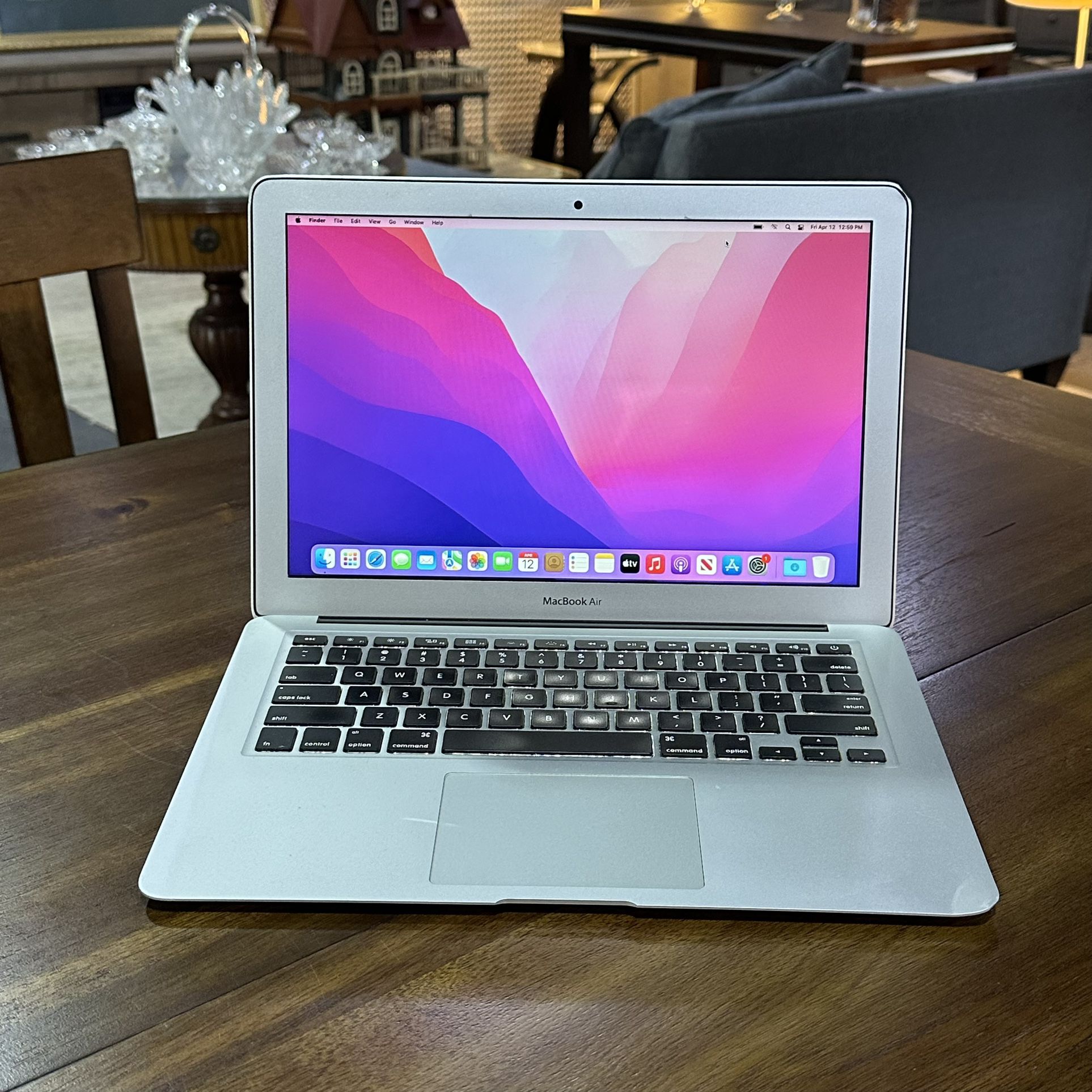 2015 MacBook Air - 8GB Memory