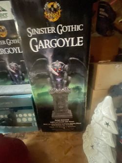 Spirit Halloween Sinister Gargoyle 2017 New