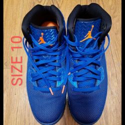 NIKE AIR SPIKE JORDAN BASKETBALL SHOES USED-  NO RIPS OR STAINS NORMAL WEAR 