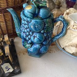 Vintage 8" tall Inarco Indigo Japan Grapes Berries Fruit Ceramic Teapot