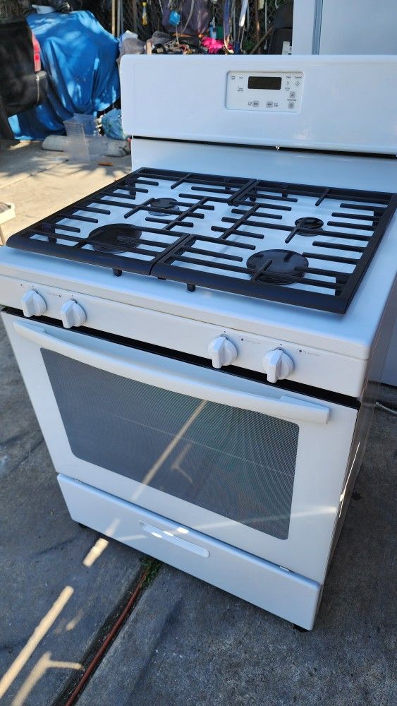 Preciosa Estufa De Gas Whirlpool Seminueva 6 Meses De Uso Lista Para Usar Super Limpia Trabaja Muy Bien Los Cuatro Quemadores Y El Horno $300