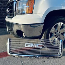 GMC Grill 2008
