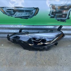 2017-2019 Toyota Corolla Se Headlight Oem 
