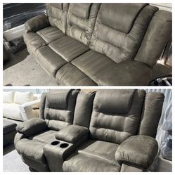 Free Delivery* Gray Reclining Sofa/ Love Seat Set