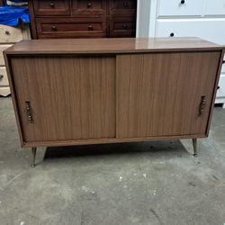 Mid Century Modern MCM TV Stand / Cabinet