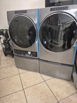 whirlpool front load washer and gas dryer set