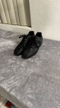 Dream pairs superflight cleats