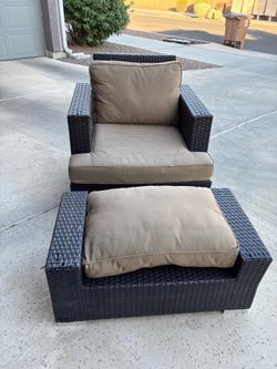 Wicker chair and ottoman set with cushions