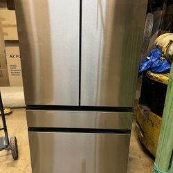 Brand New Samsung Fridge $899with manufacturer warranty for one year