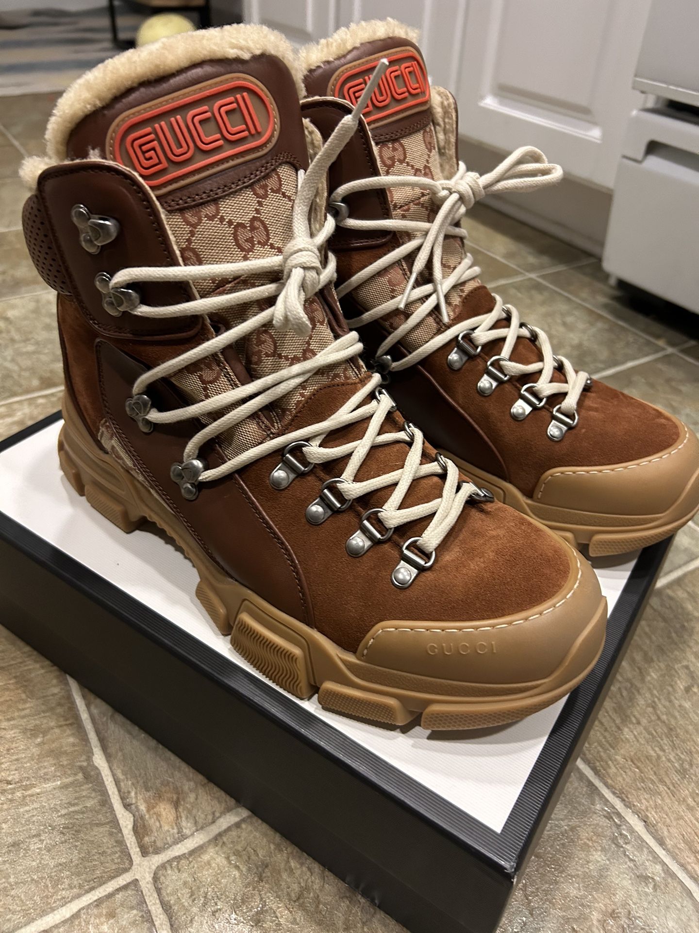 Gucci Boots Men size 10 US With Fur
