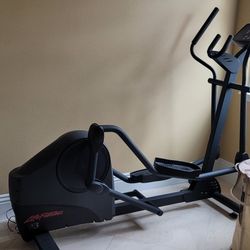 Life Fitness Eliptical Machine 