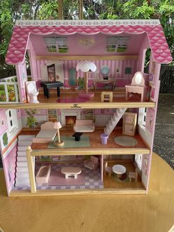 Delta doll house NEW 100 OBO