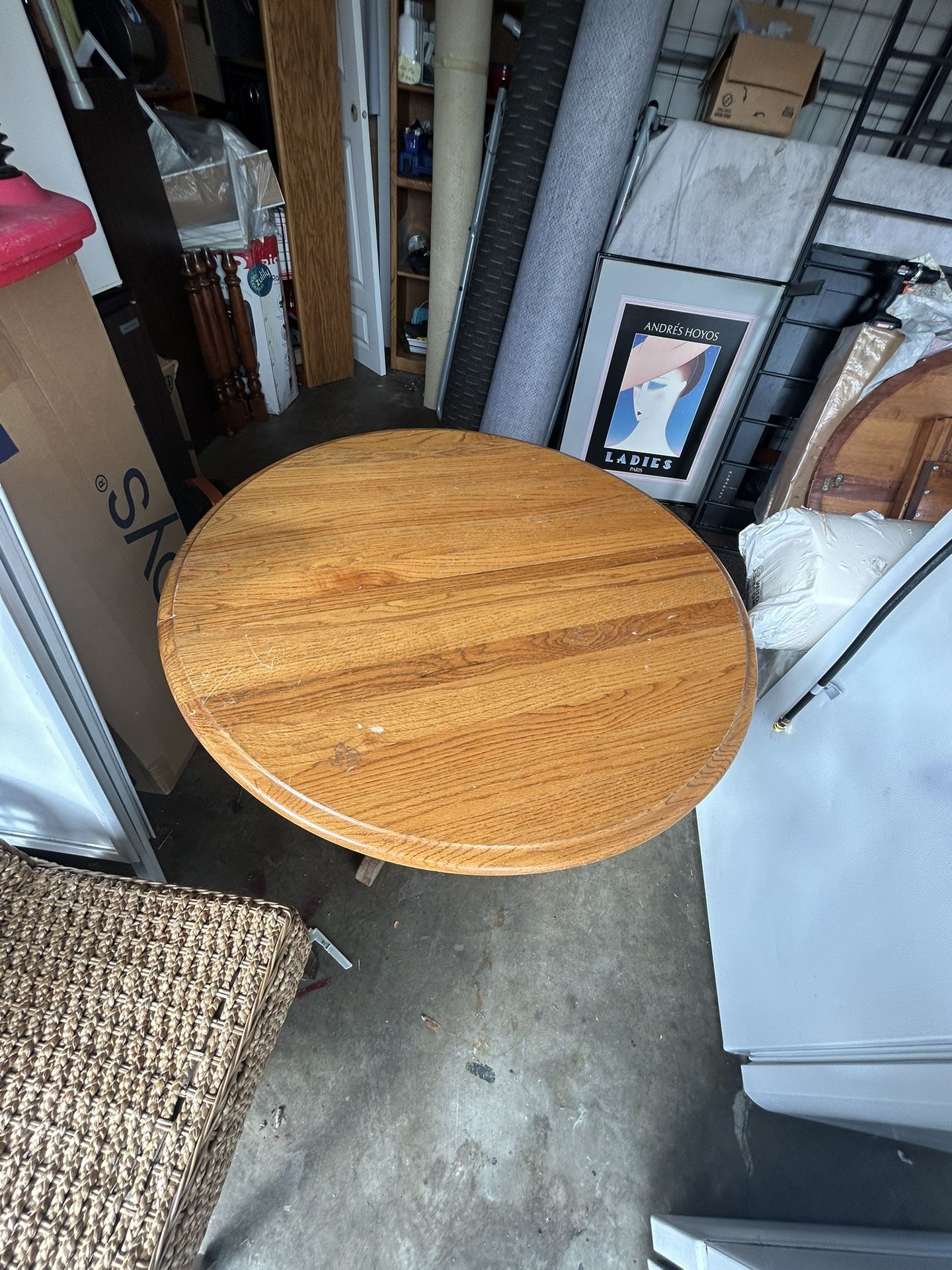 Round Diner Table 40” D 29” H