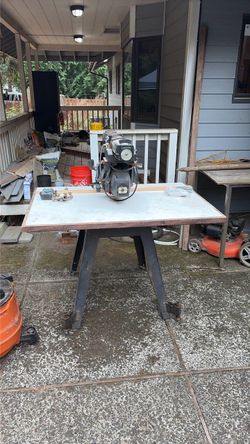 Radial arm saw