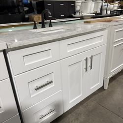 Bathroom Vanity 42”