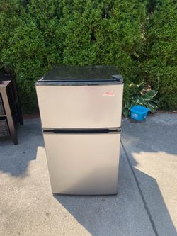 Artic King Mini fridge Freezer