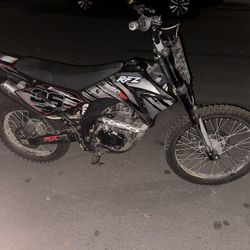 250cc Dirt Bike 