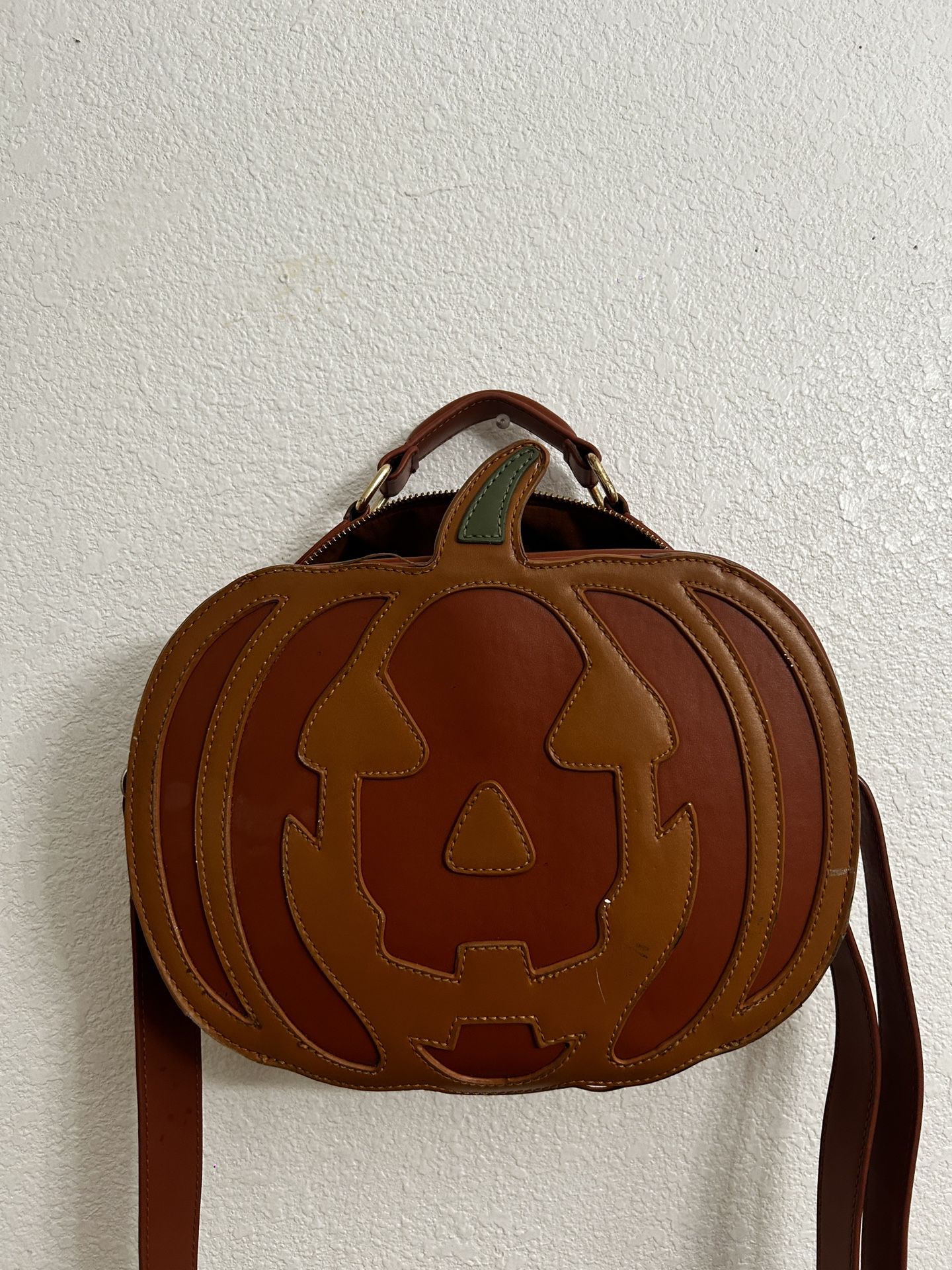 backstitchbtuja pumpkin bag 