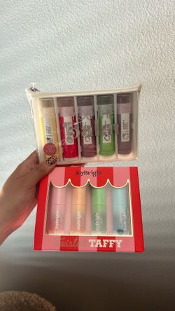 Lip Oils and Lip Balm Set
