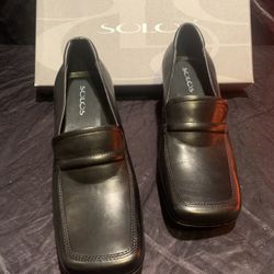 SOLOS BLACK LEATHER LOAFERS WOMEN'S 7 M