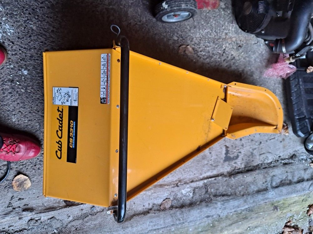 Chute Good Condition Needs Some Screws Club Cadet