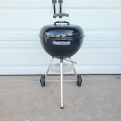 Weber 18-in Original Kettle Charcoal BBQ Grill 