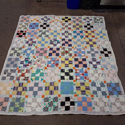 Vintage antique handmade patchwork quilt  7 feet x 6 feet