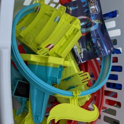 Hot Wheels Neon Speeders Track