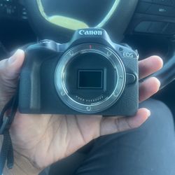 Canon Eos R50